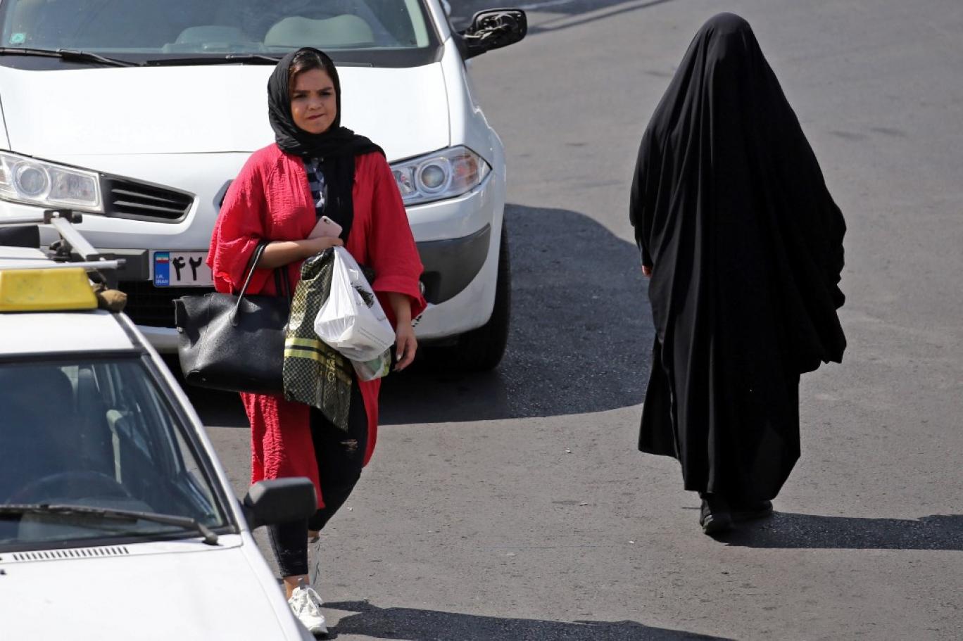 مبارزه علیه حجاب اجباری از طاهره قره العین تا امروز ایندیپندنت فارسی 