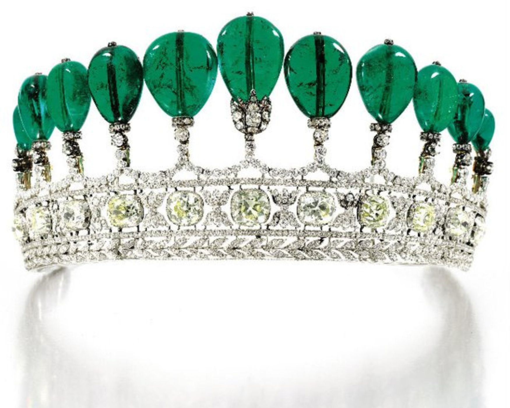 Diamond Tiara ساتبی.jpg